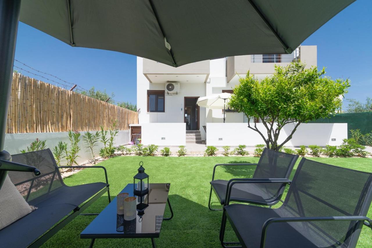 Cozy House With Pool Near Beach Gazi Extérieur photo