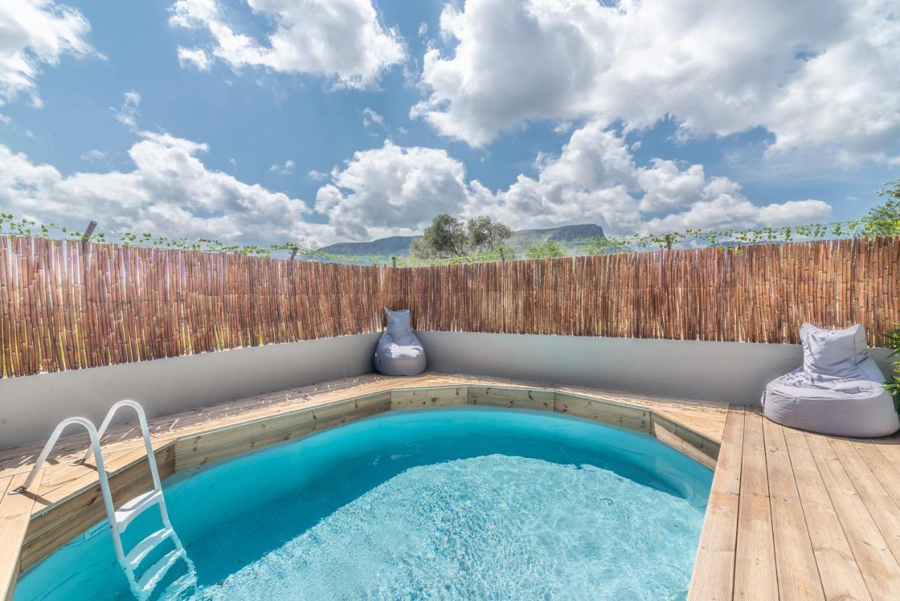 Cozy House With Pool Near Beach Gazi Extérieur photo