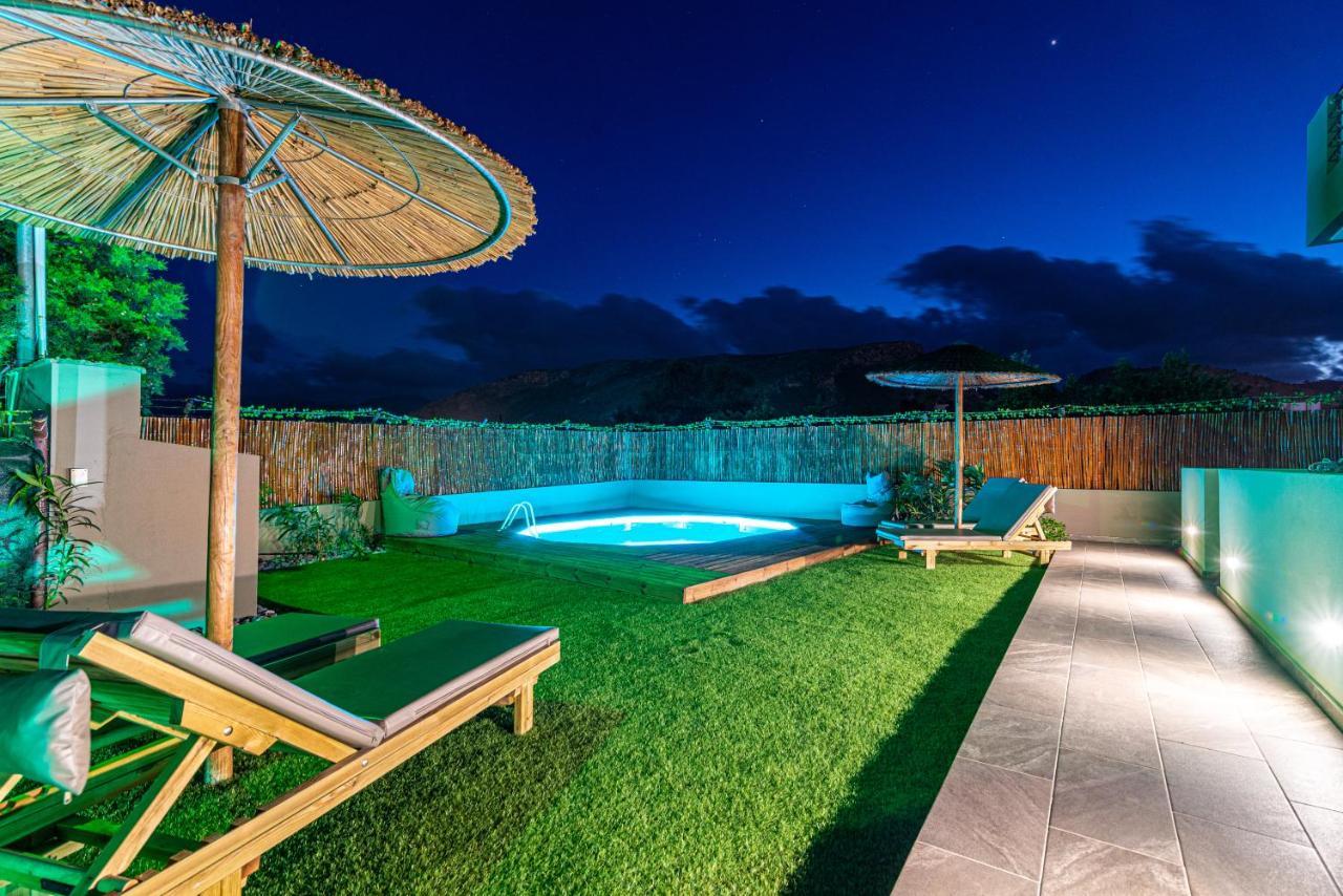 Cozy House With Pool Near Beach Gazi Extérieur photo